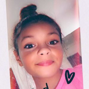 Meet your Posher, Vicky